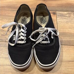 Vans Authentic Shoes in Black size 8.5 women/7men